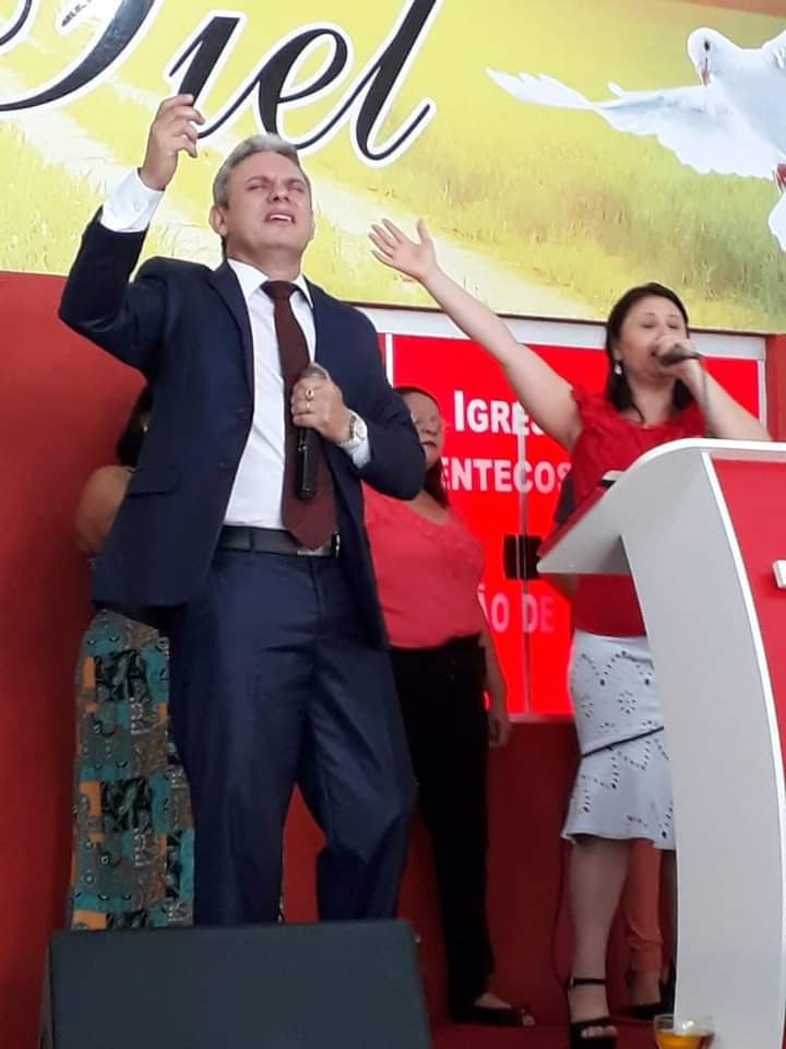 Igreja pentecostal unção de Deus